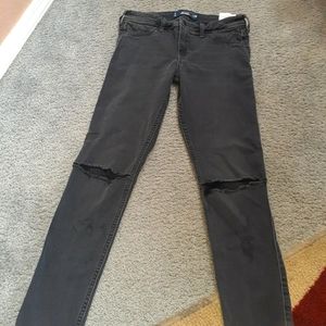 Hollister Ripped Styled Jeans